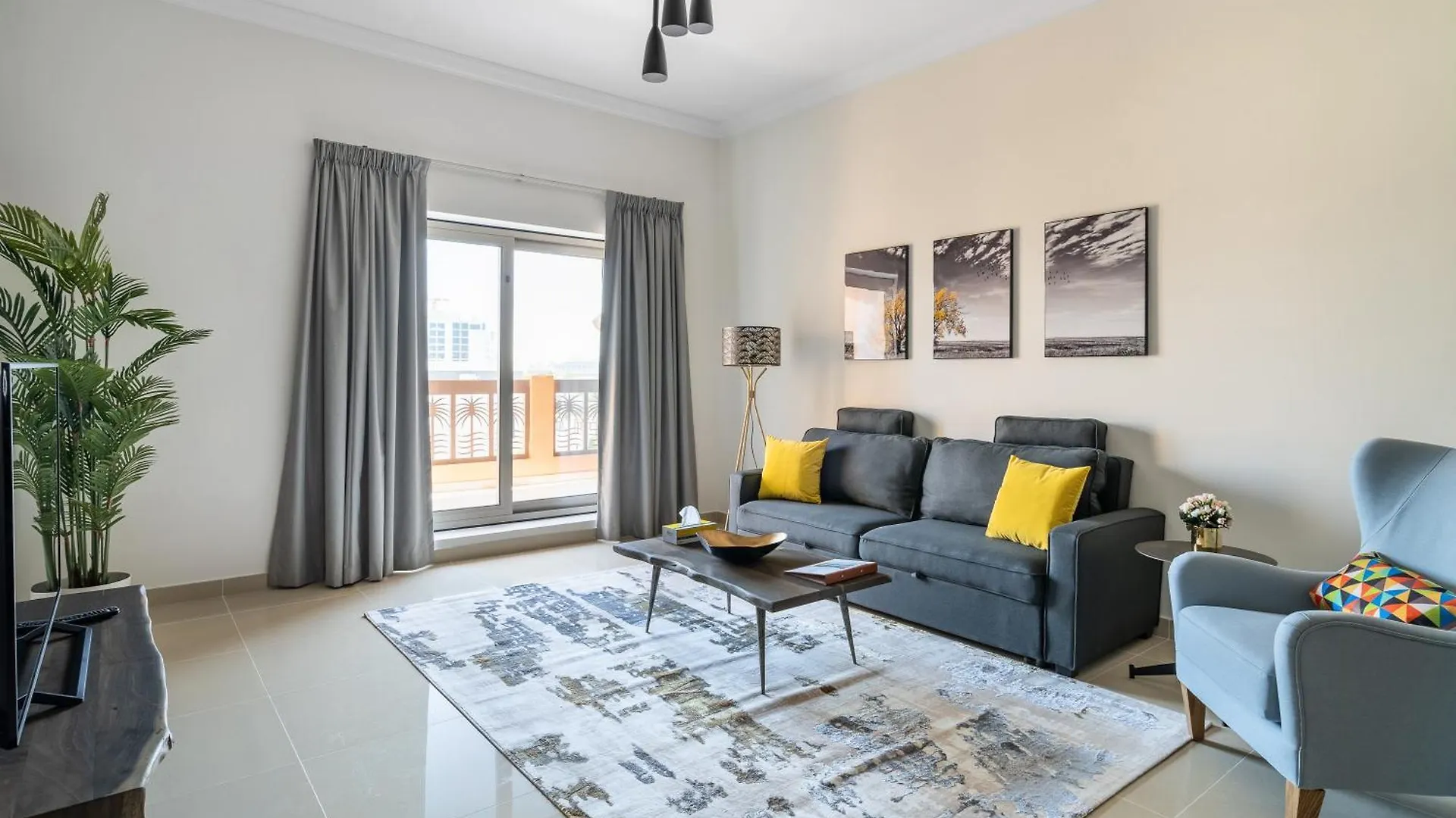 Amazing Beachfront Apartments Near Atlantis Waterpark By Simply Comfort