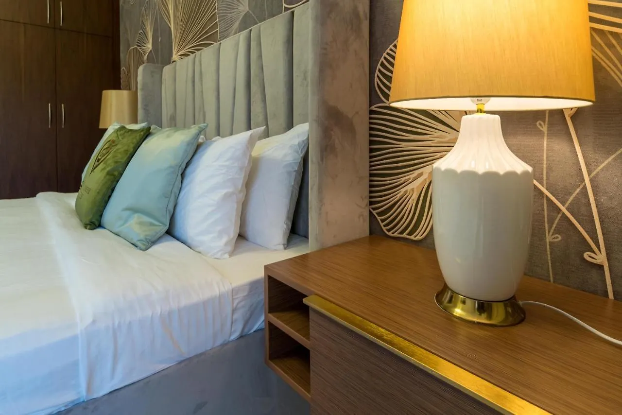 Simply Comfort In Sarai Palm Jumeirah دبي 0*,