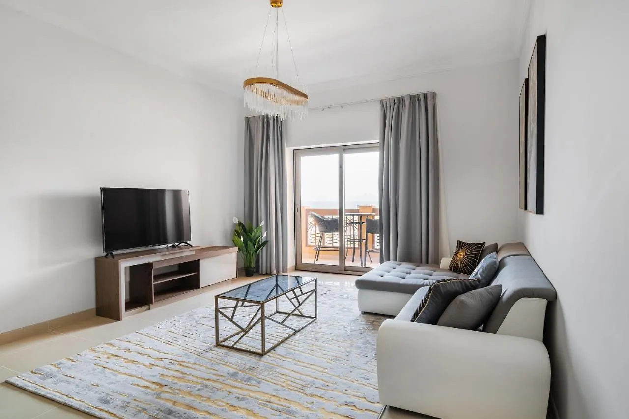 Amazing Beachfront Apartments Near Atlantis Waterpark By Simply Comfort Sarai Palm Jumeirah United Arab Emirates