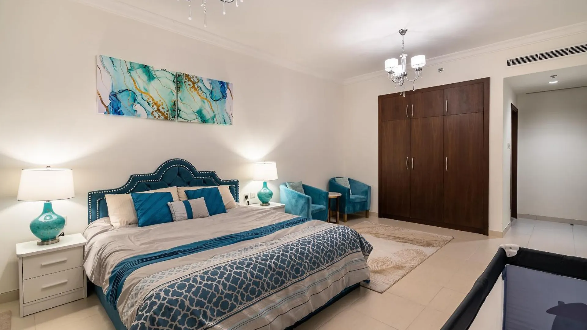 Amazing Beachfront Apartments Near Atlantis Waterpark By Simply Comfort Sarai Palm Jumeirah United Arab Emirates